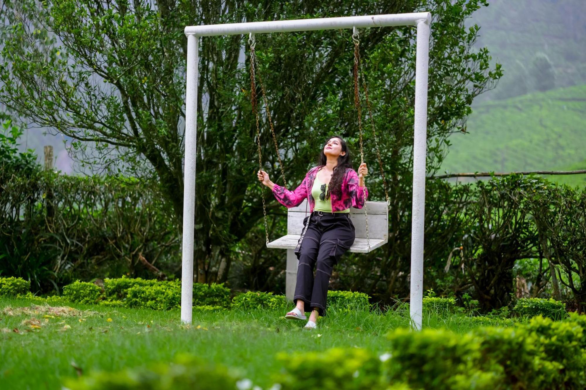 Arivikad Tea Bungalow Munnar By Voye Homes Suryanelli Esterno foto